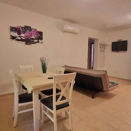 Apartment in Balatonlelle 40765 Esterno foto