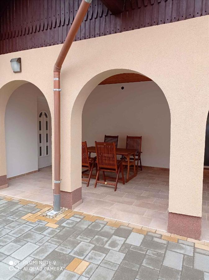 Apartment in Balatonlelle 40765 Esterno foto